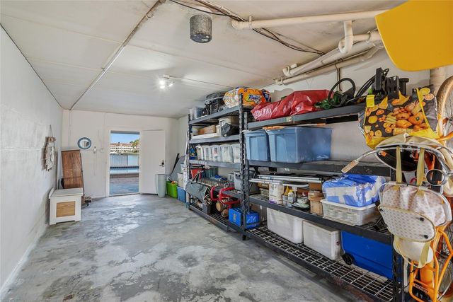 11901 LAGOON LANE 303, Treasure Island, FL 33706