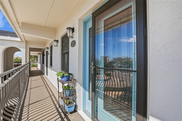 11901 LAGOON LANE 303, Treasure Island, FL 33706