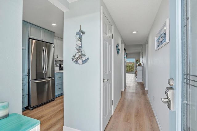 11901 LAGOON LANE 303, Treasure Island, FL 33706