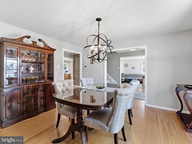 722 CHATHAM RD, Somerdale, NJ 08083