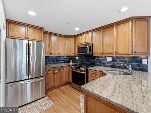722 CHATHAM RD, Somerdale, NJ 08083