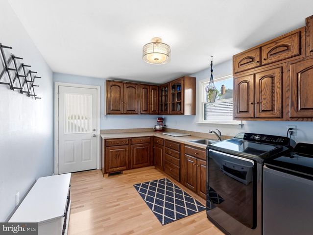 722 CHATHAM RD, Somerdale, NJ 08083