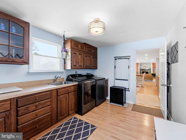 722 CHATHAM RD, Somerdale, NJ 08083