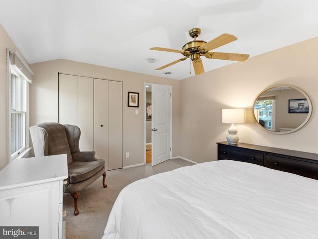722 CHATHAM RD, Somerdale, NJ 08083