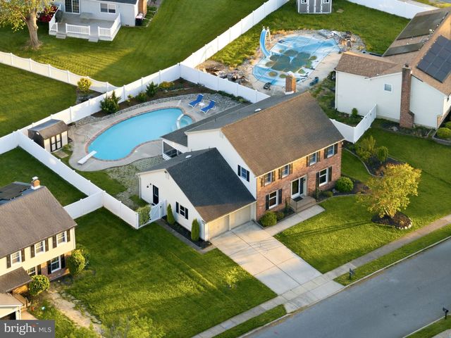722 CHATHAM RD, Somerdale, NJ 08083