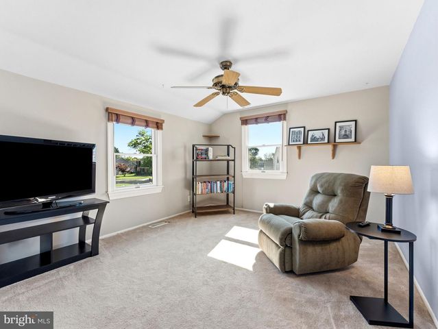 722 CHATHAM RD, Somerdale, NJ 08083
