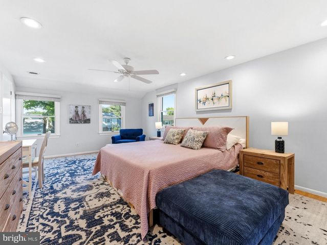 722 CHATHAM RD, Somerdale, NJ 08083