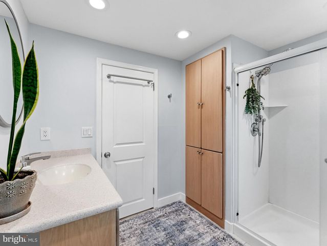 722 CHATHAM RD, Somerdale, NJ 08083