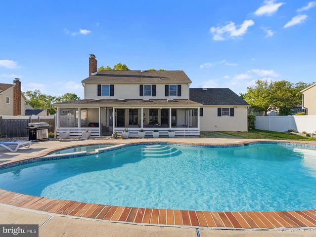 722 CHATHAM RD, Somerdale, NJ 08083
