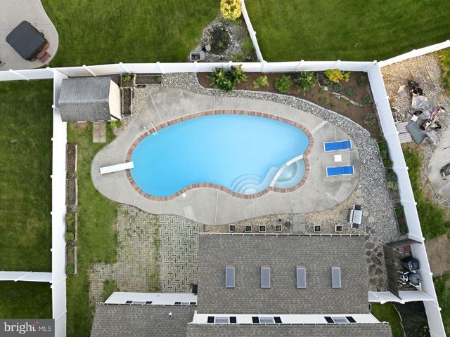 722 CHATHAM RD, Somerdale, NJ 08083