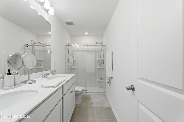 1615 CLUNY Road, Jacksonville, FL 32218