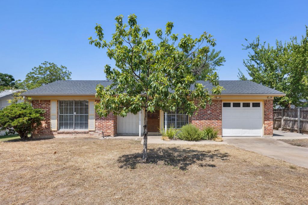 6906 Miranda DR, Austin, TX 78752