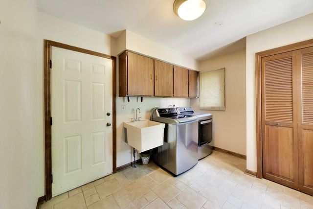 802 Wilmot Road, Deerfield, IL 60015