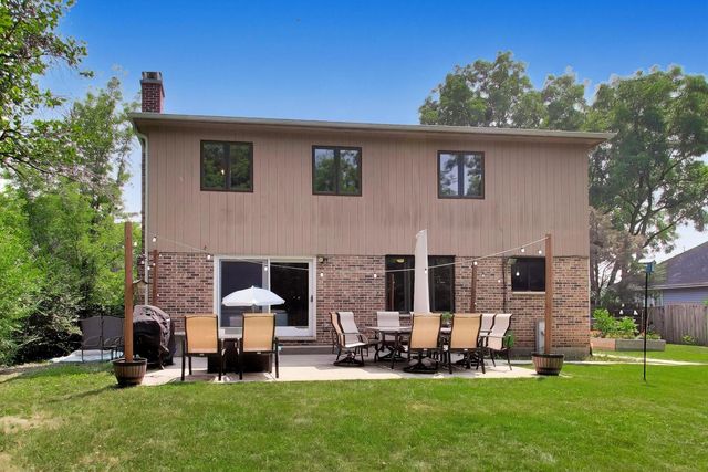 802 Wilmot Road, Deerfield, IL 60015