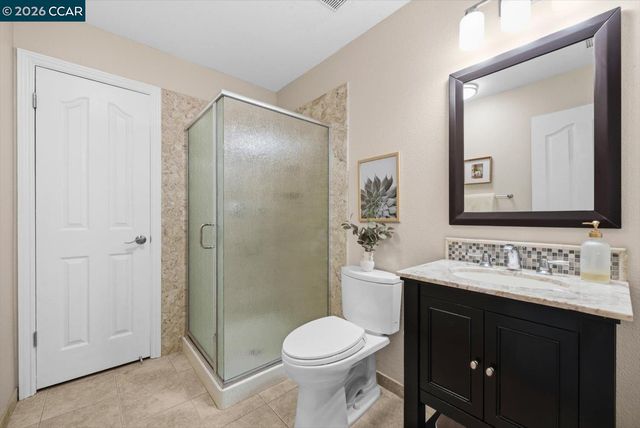 9013 Elk Dr, Clayton, CA 94517