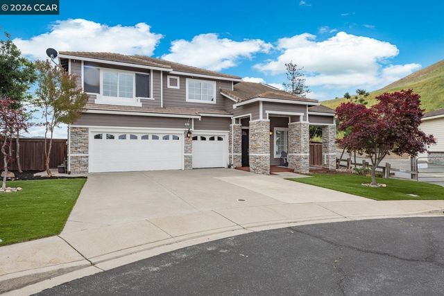 9013 Elk Dr, Clayton, CA 94517