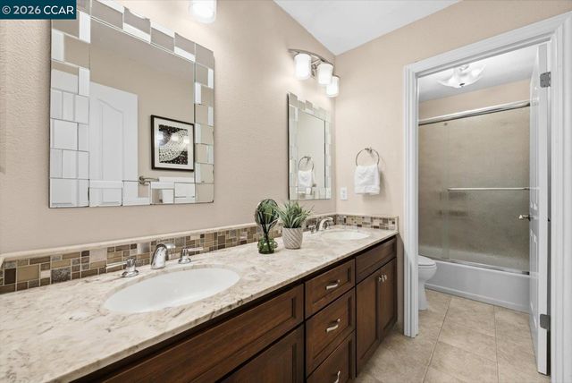 9013 Elk Dr, Clayton, CA 94517