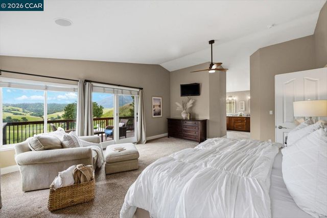 9013 Elk Dr, Clayton, CA 94517