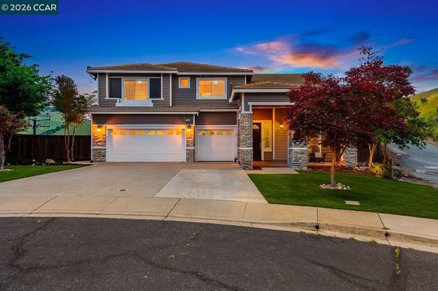 9013 Elk Dr, Clayton, CA 94517