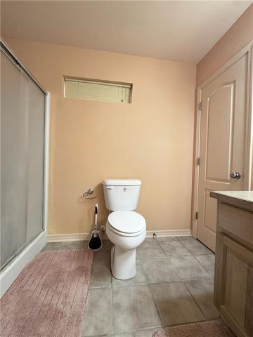 8992 Celeste Oaks Court N, Saraland, AL 36571