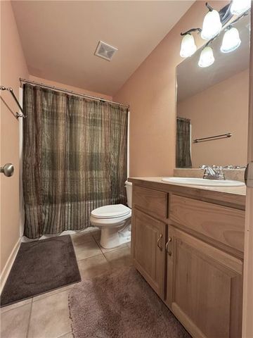 8992 Celeste Oaks Court N, Saraland, AL 36571