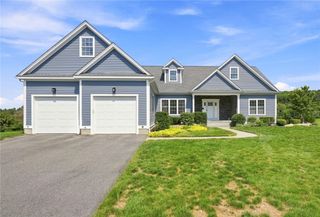 1341 Central Avenue, Johnston, RI 02919
