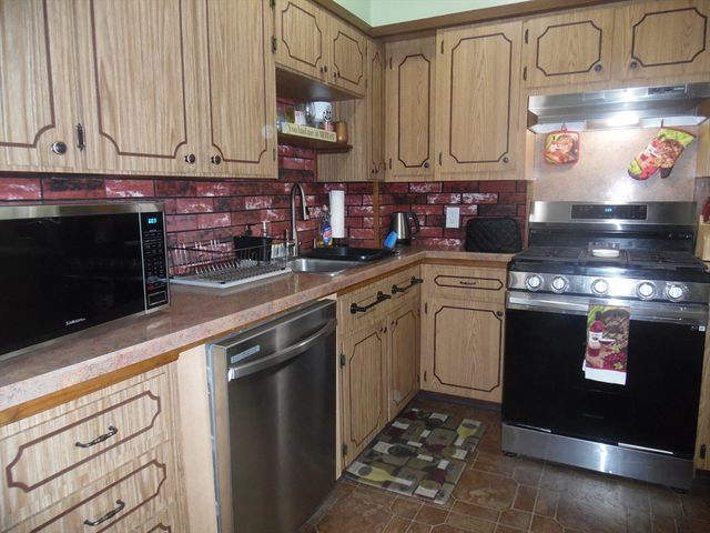 97 Stevens St., Fall River, MA 02721