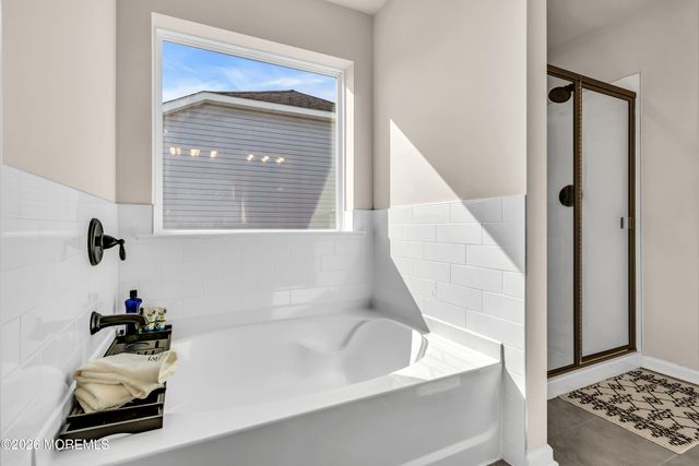 59 Holloway Avenue, Manahawkin, NJ 08050