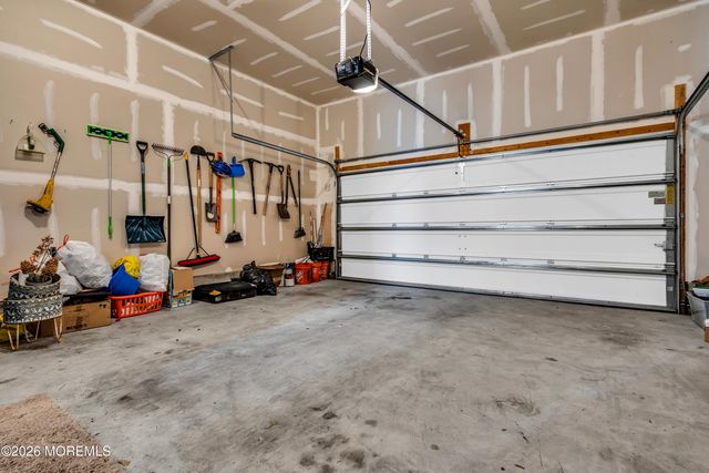 59 Holloway Avenue, Manahawkin, NJ 08050