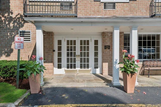 2 Consulate Drive 1O, Tuckahoe, NY 10707