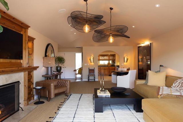 261 Del Mesa Carmel, Carmel, CA 93923