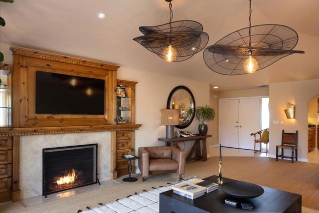 261 Del Mesa Carmel, Carmel, CA 93923