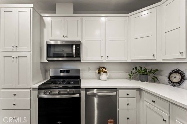 1020 BRADBOURNE Avenue 81, Duarte, CA 91010