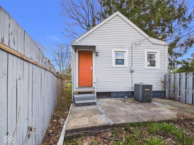3318 E 14th Street, Muncie, IN 47302