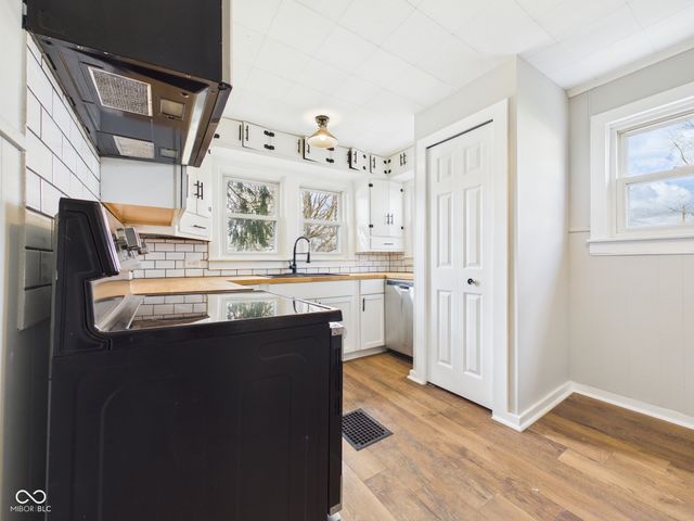3318 E 14th Street, Muncie, IN 47302