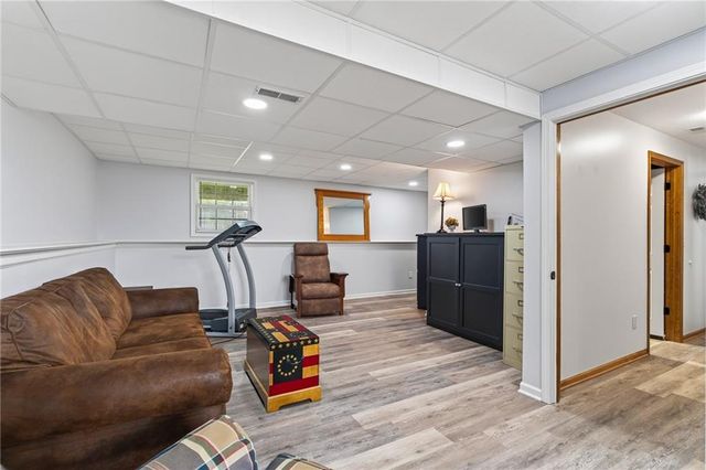 618 SW Gateway Drive, Grain Valley, MO 64029