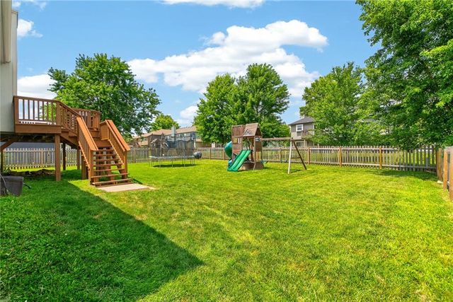 618 SW Gateway Drive, Grain Valley, MO 64029