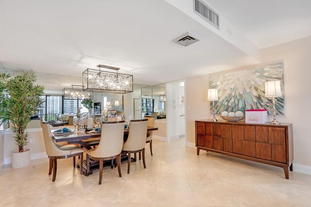 4200 N Ocean Drive 2-802, Singer Island, FL 33404