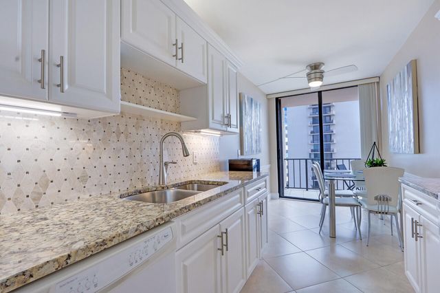 4200 N Ocean Drive 2-802, Singer Island, FL 33404