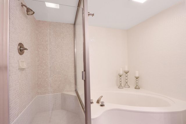 4200 N Ocean Drive 2-802, Singer Island, FL 33404