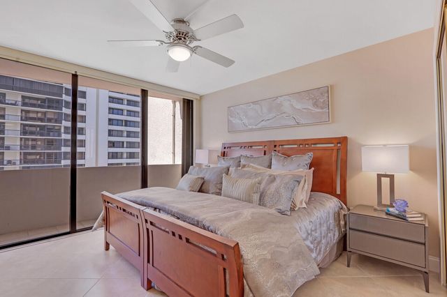4200 N Ocean Drive 2-802, Singer Island, FL 33404