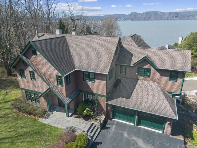 24 Country Club Lane, Briarcliff Manor, NY 10510