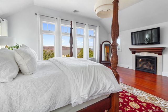 24 Country Club Lane, Briarcliff Manor, NY 10510