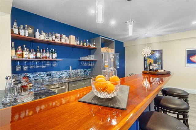 24 Country Club Lane, Briarcliff Manor, NY 10510