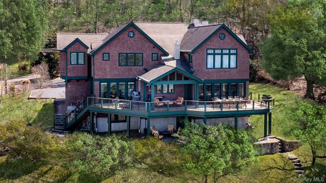 24 Country Club Lane, Briarcliff Manor, NY 10510