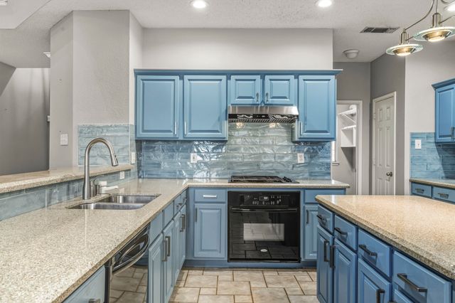 2004 Melissa Diane Street, Mansfield, TX 76063