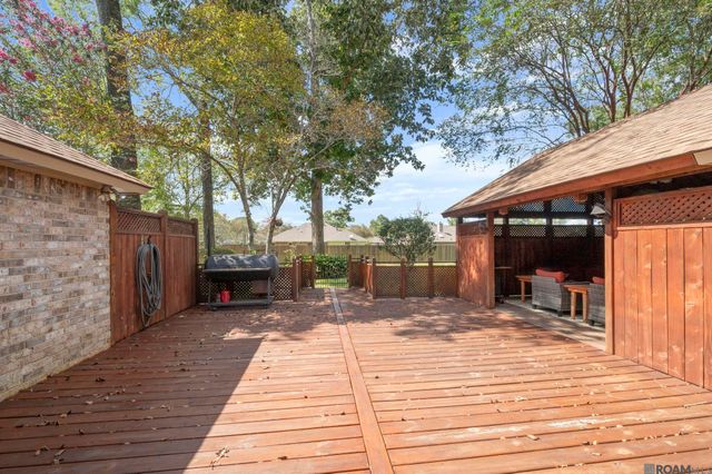 17631 Creek Hollow Rd, Saint George, LA 70817