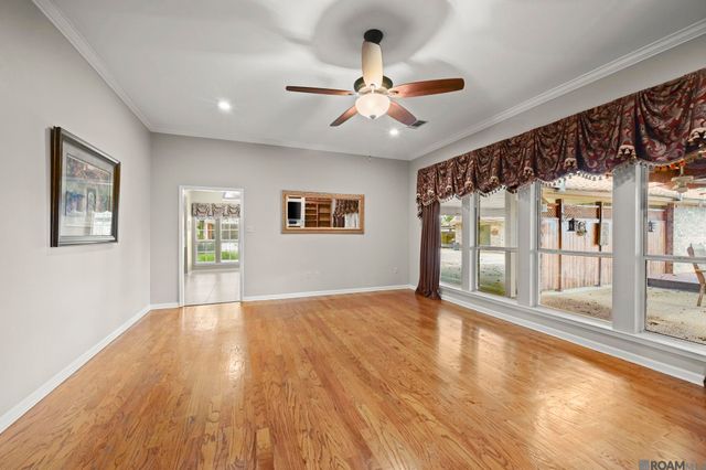 17631 Creek Hollow Rd, Saint George, LA 70817
