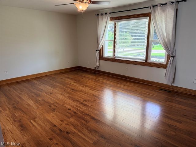 46170 Crestview Road, New Waterford, OH 44445