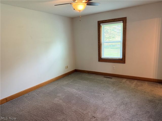 46170 Crestview Road, New Waterford, OH 44445